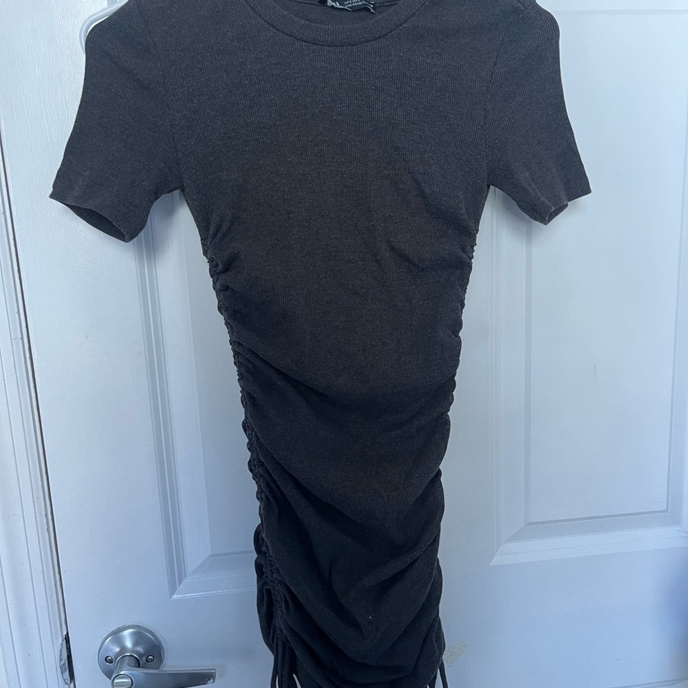 Zara Gray Ribbed Knit Top - Picture 3 of 3